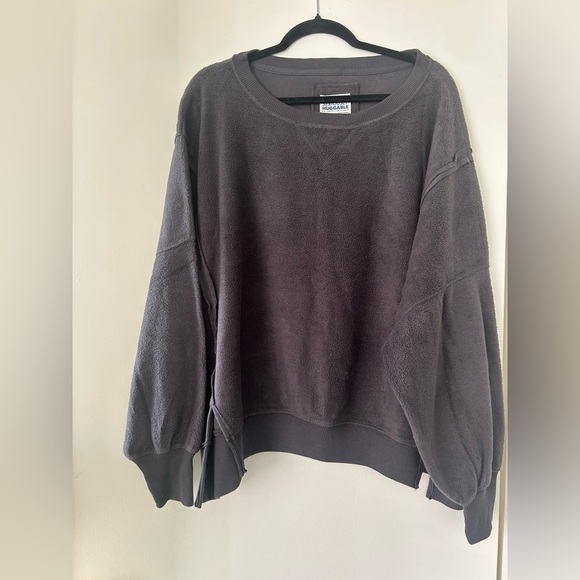 American Eagle Outfitters Sweaters - American Eagle Outfitters Gray Sweater size medium